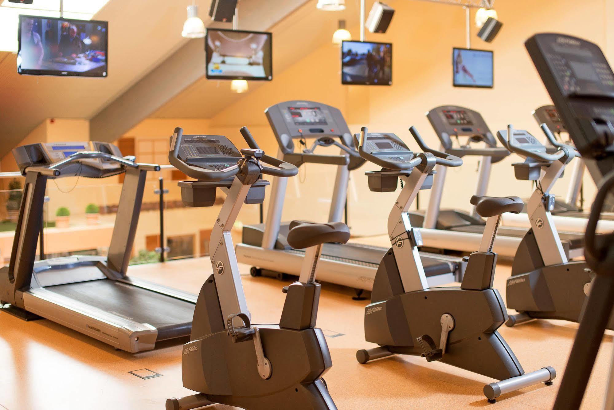 Maifeld Sport- Und Tagungshotel Βερλ Εξωτερικό φωτογραφία